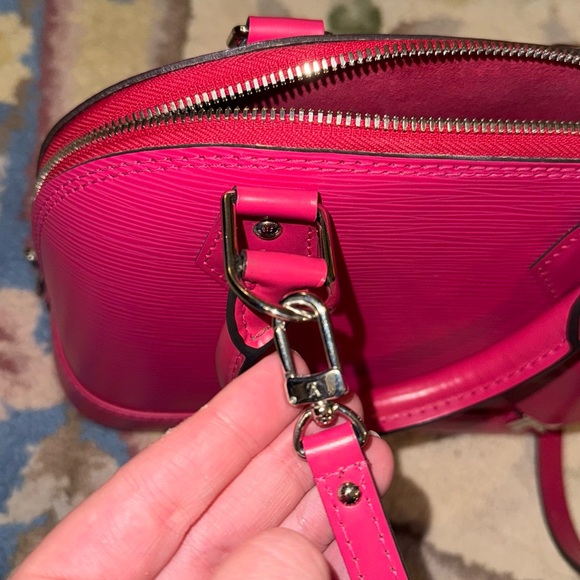 Louis Vuitton Pink Epi Alma BB - Picture 8 of 12